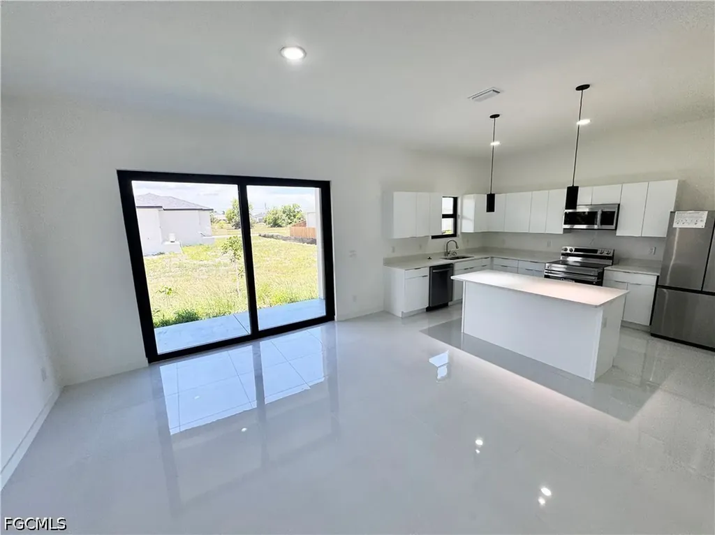 4206 NW 32nd Lane Cape Coral FL 33993