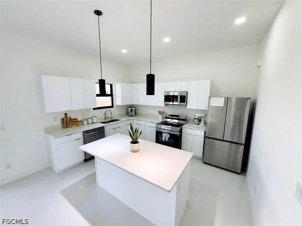 4206 NW 32nd Lane Cape Coral FL 33993