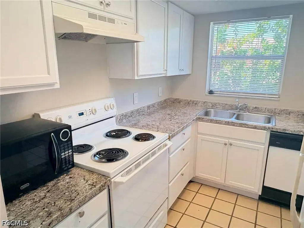 1123 SW 48th Terrace Cape Coral FL 33914