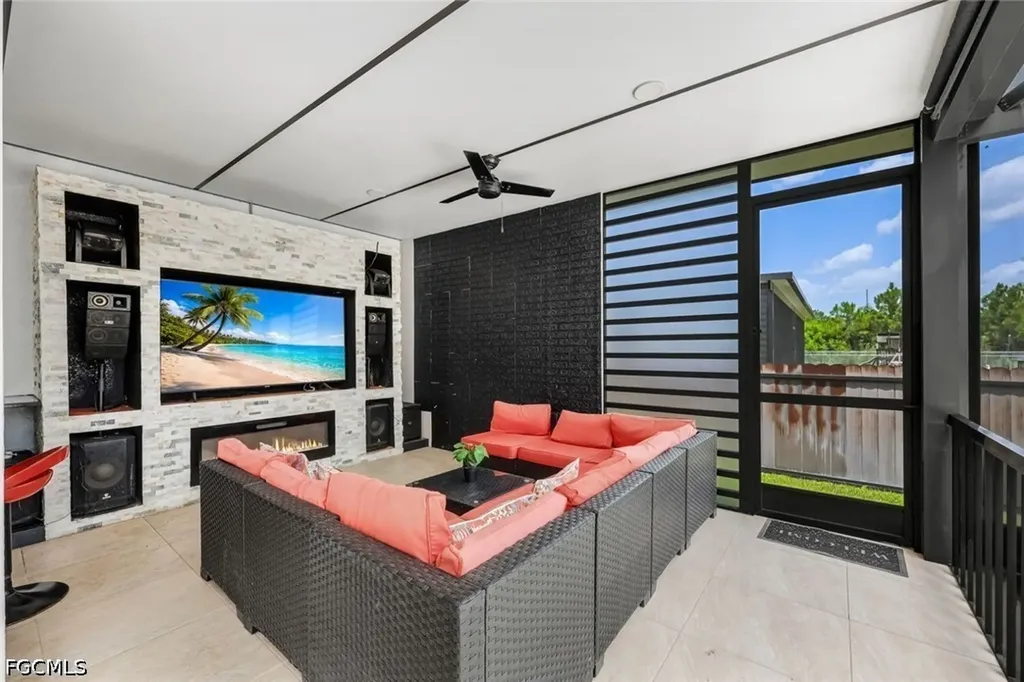 2968 41st Avenue NE Naples FL 34120