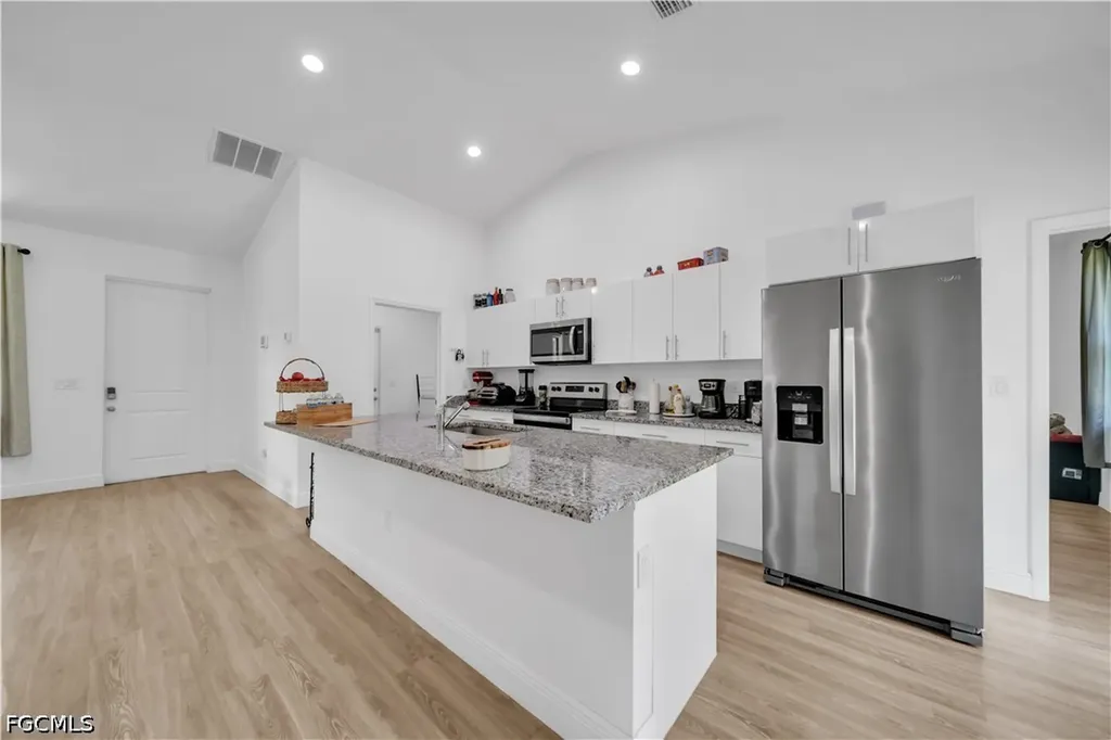 8031 Sandy Circle Labelle FL 33935