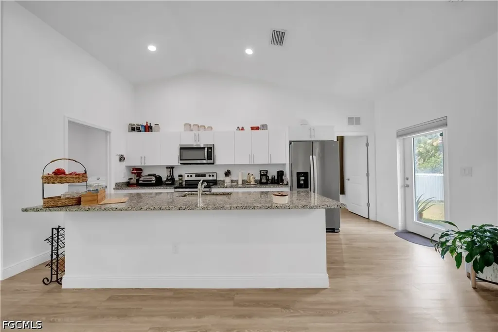 8031 Sandy Circle Labelle FL 33935