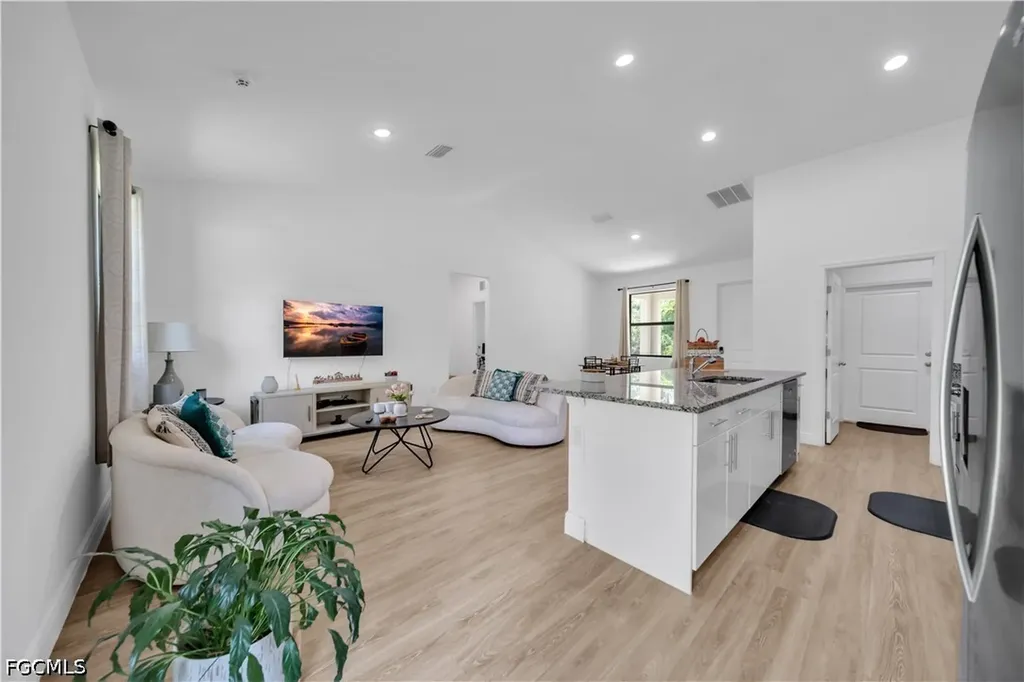 8031 Sandy Circle Labelle FL 33935