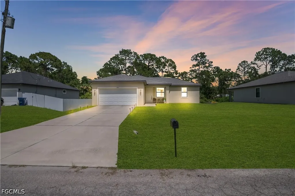 8031 Sandy Circle Labelle FL 33935