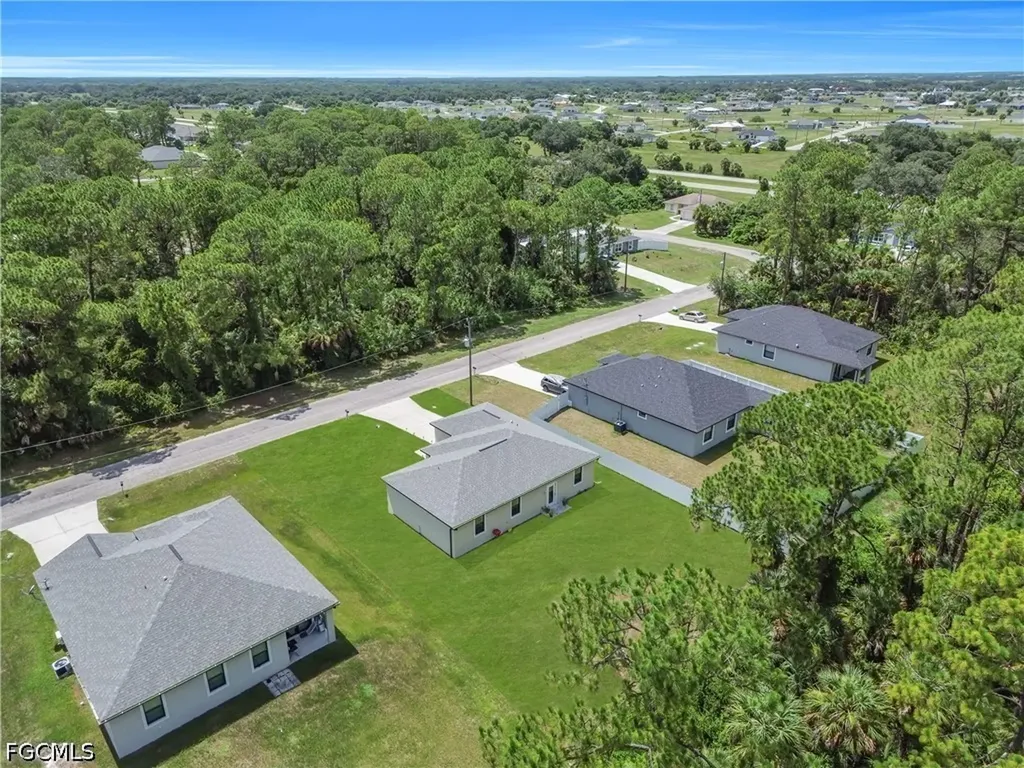 8031 Sandy Circle Labelle FL 33935