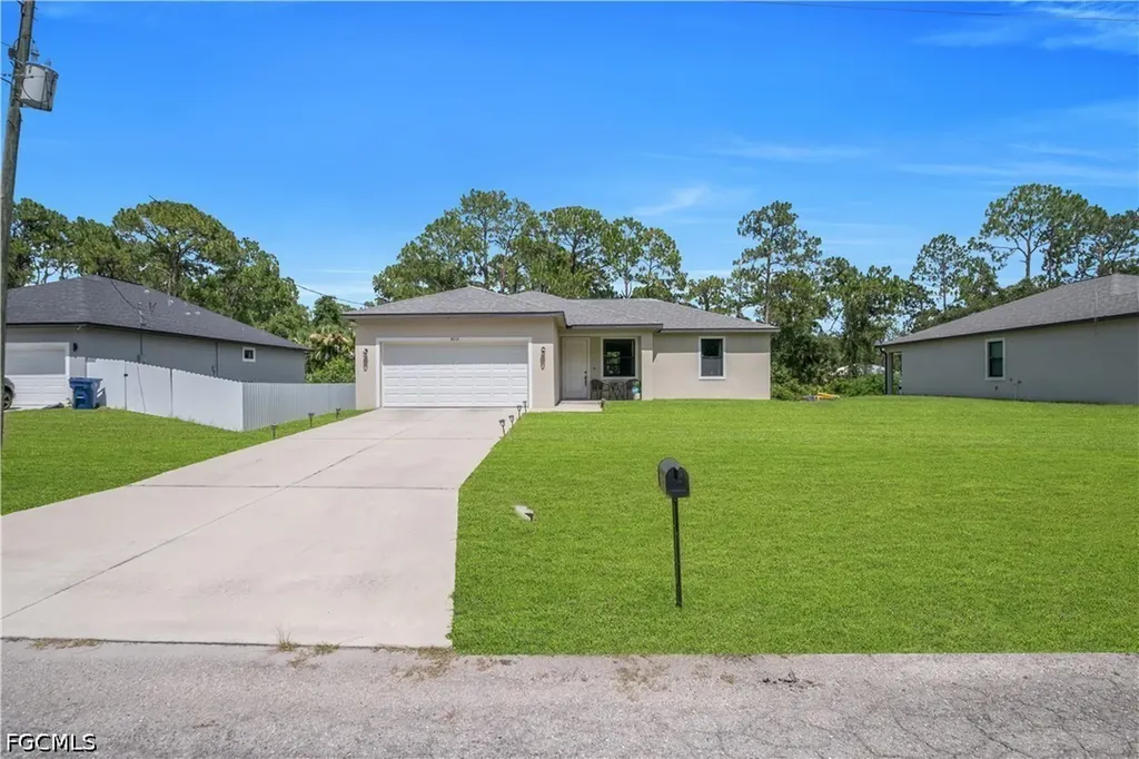 8031 Sandy Circle Labelle FL 33935