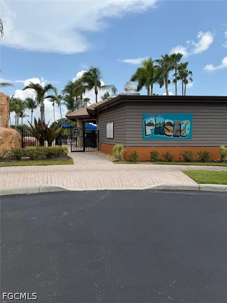 8760 Melosia Street Fort Myers FL 33912