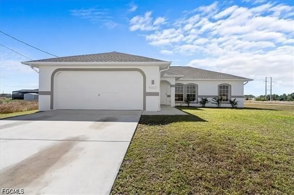 4303 26th Street SW Lehigh Acres FL 33976