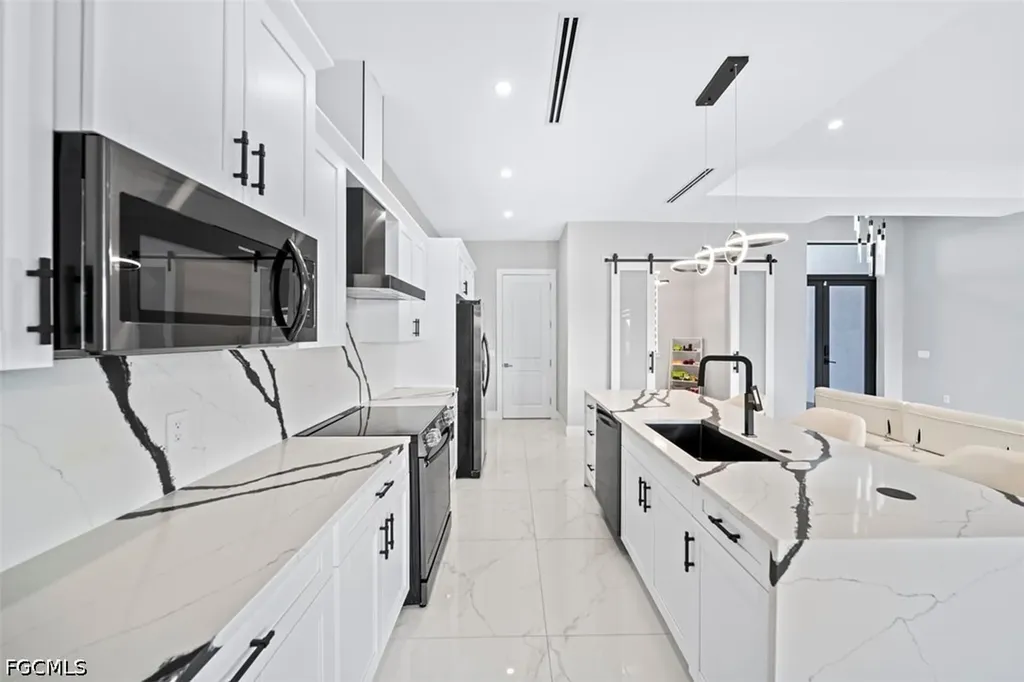 212 Kismet Parkway W Cape Coral FL 33993
