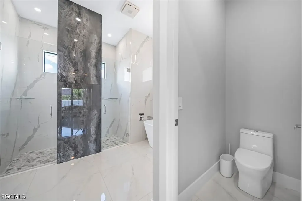 212 Kismet Parkway W Cape Coral FL 33993