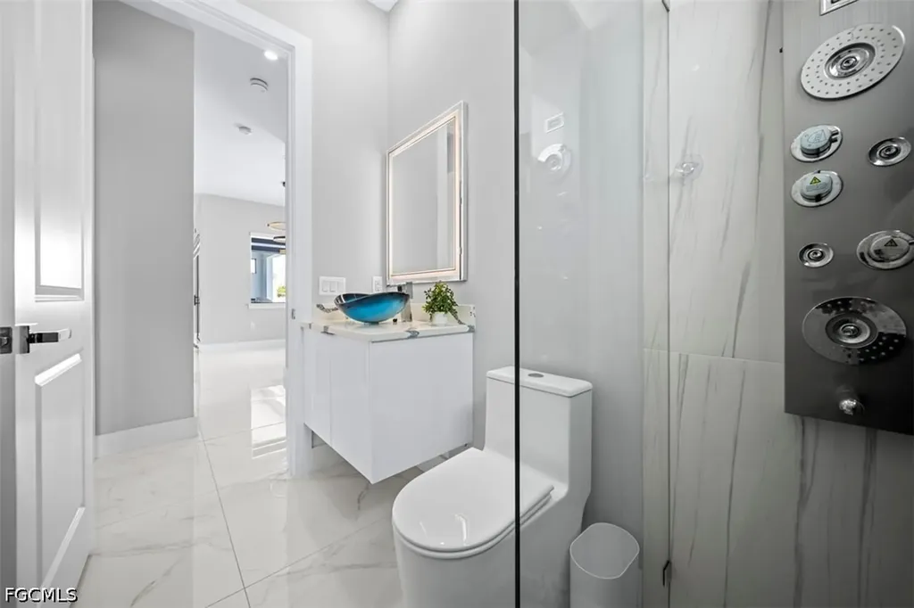 212 Kismet Parkway W Cape Coral FL 33993