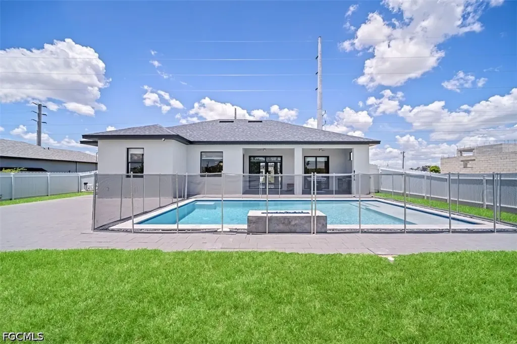 212 Kismet Parkway W Cape Coral FL 33993