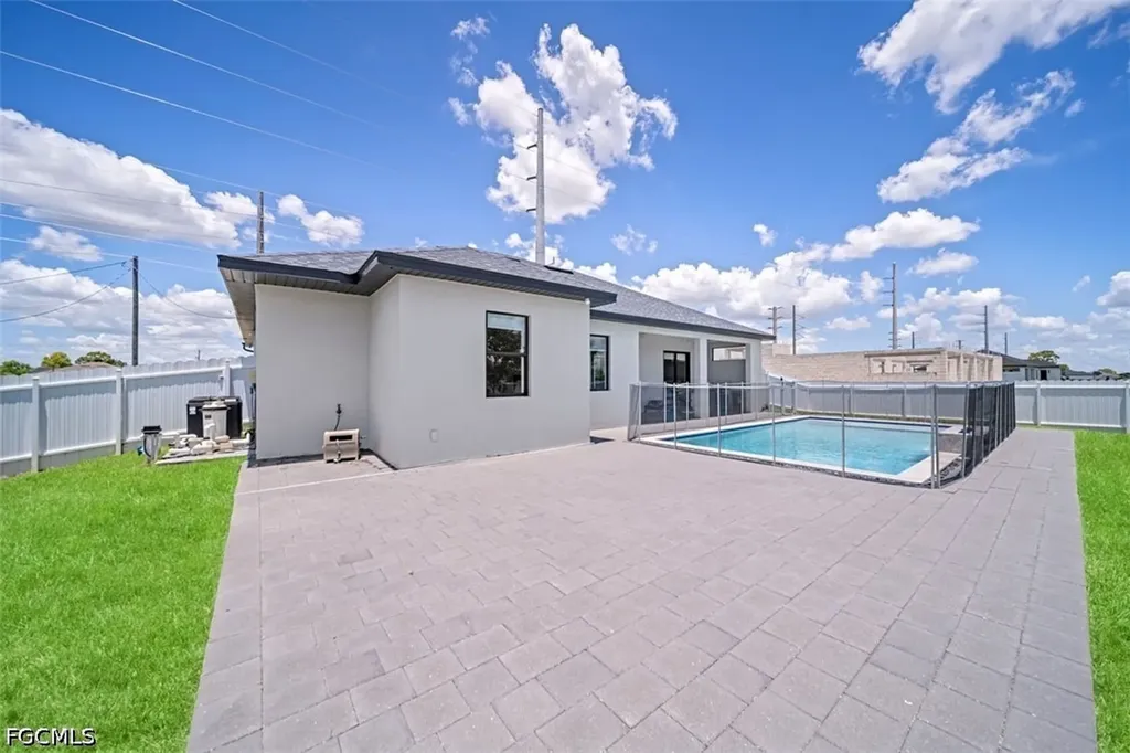 212 Kismet Parkway W Cape Coral FL 33993