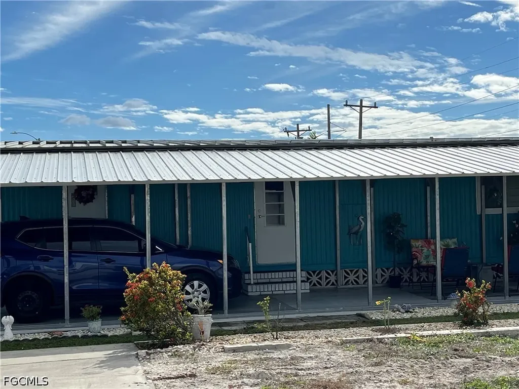 16021 Citron Way North Fort Myers FL 33903