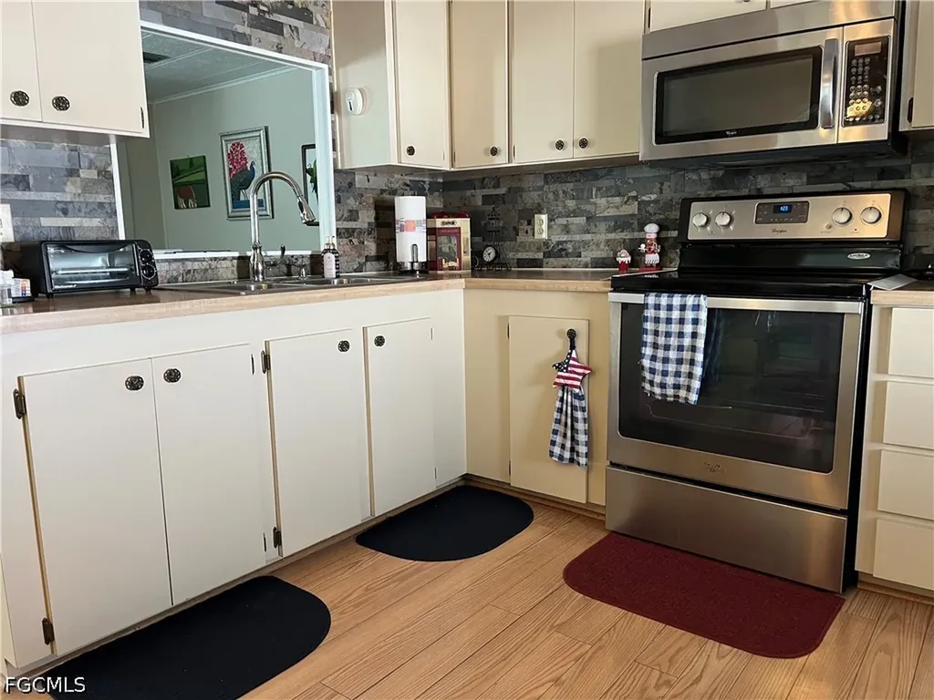 16021 Citron Way North Fort Myers FL 33903