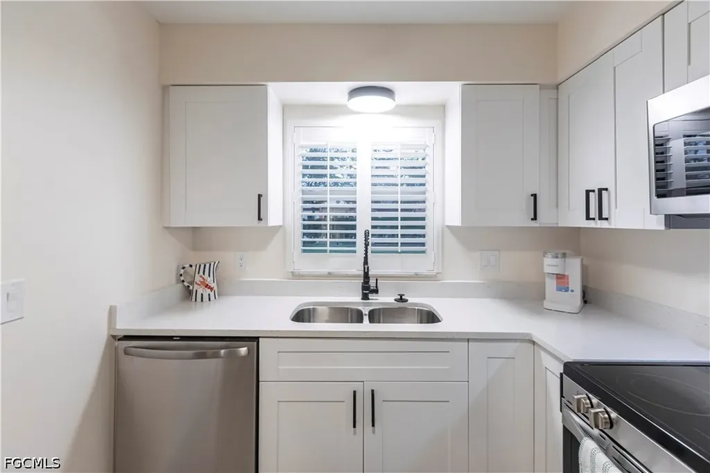 6775 Lake Mcgregor Circle Fort Myers FL 33919
