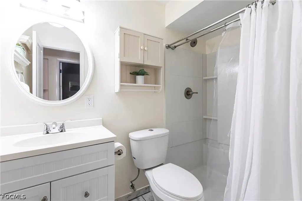 6775 Lake Mcgregor Circle Fort Myers FL 33919