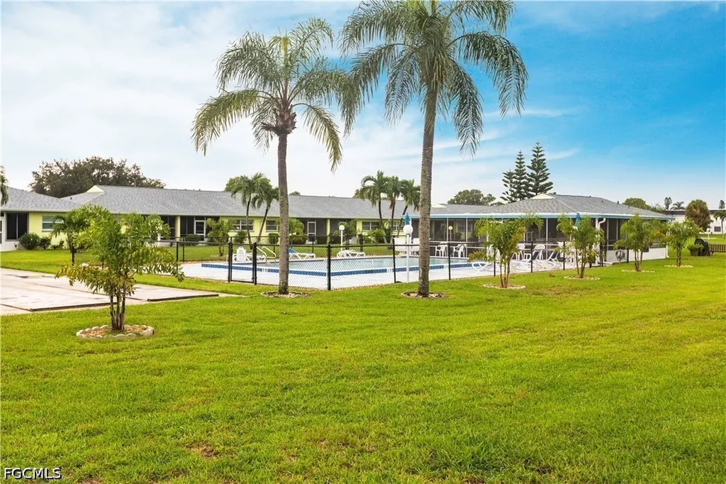 6775 Lake Mcgregor Circle Fort Myers FL 33919