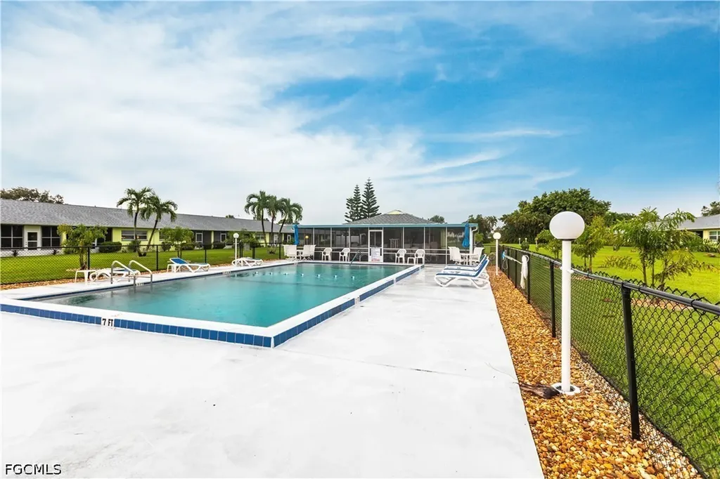 6775 Lake Mcgregor Circle Fort Myers FL 33919
