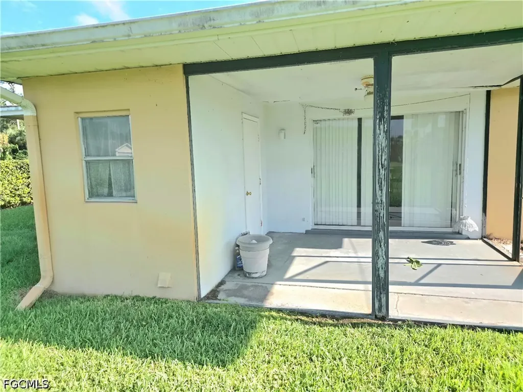 2214 E 6th Street Lehigh Acres FL 33936