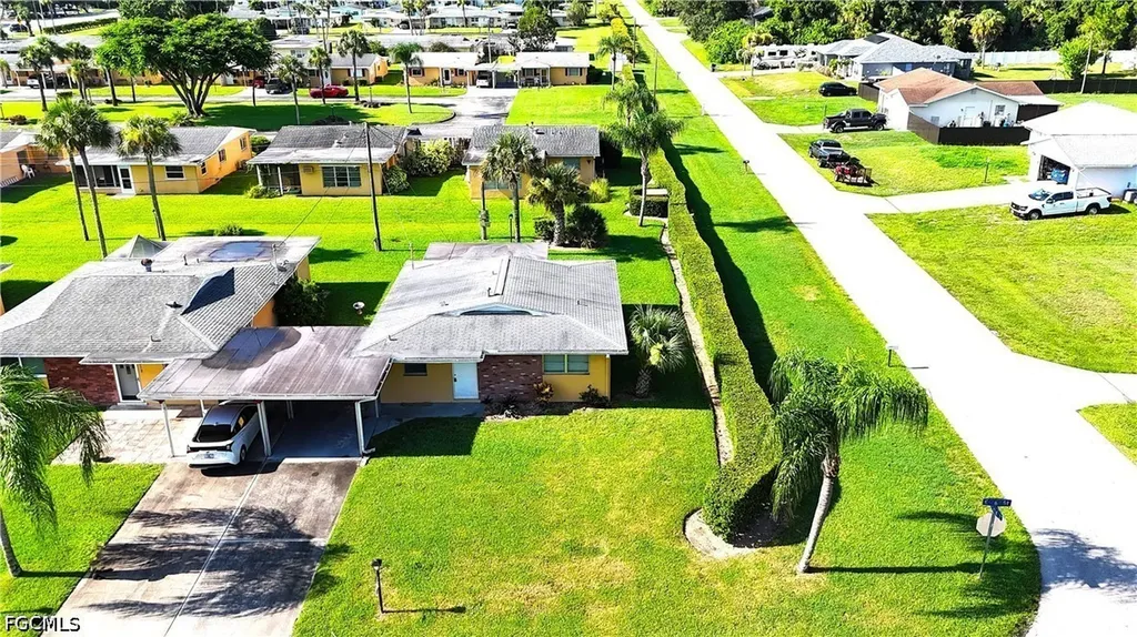 2214 E 6th Street Lehigh Acres FL 33936