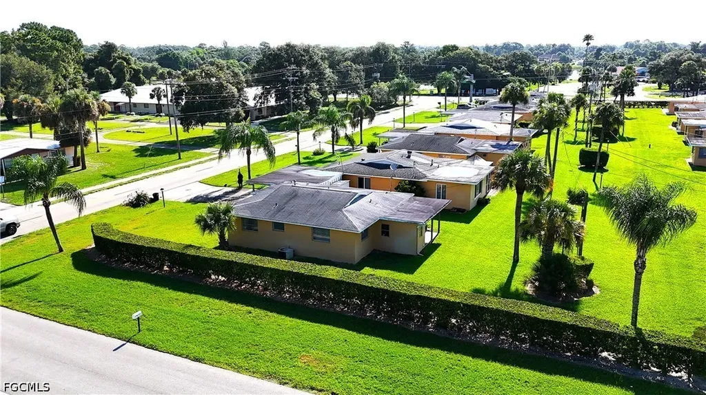 2214 E 6th Street Lehigh Acres FL 33936