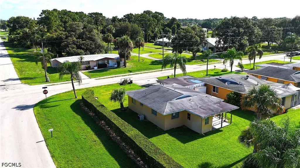 2214 E 6th Street Lehigh Acres FL 33936