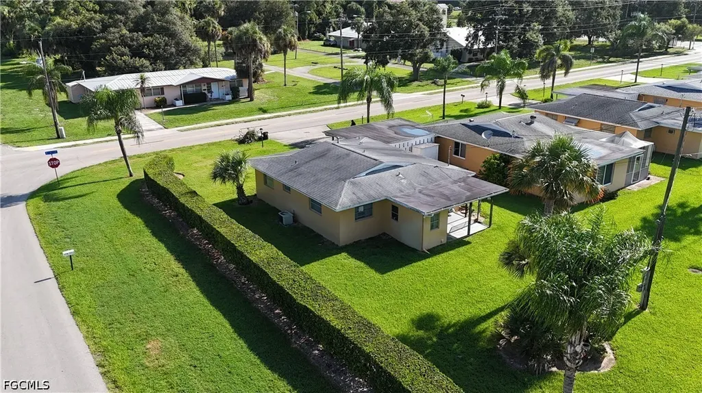 2214 E 6th Street Lehigh Acres FL 33936