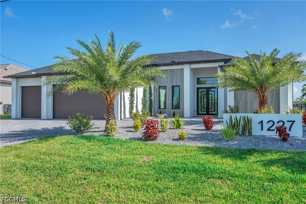 1227 SW 37th Street Cape Coral FL 33914