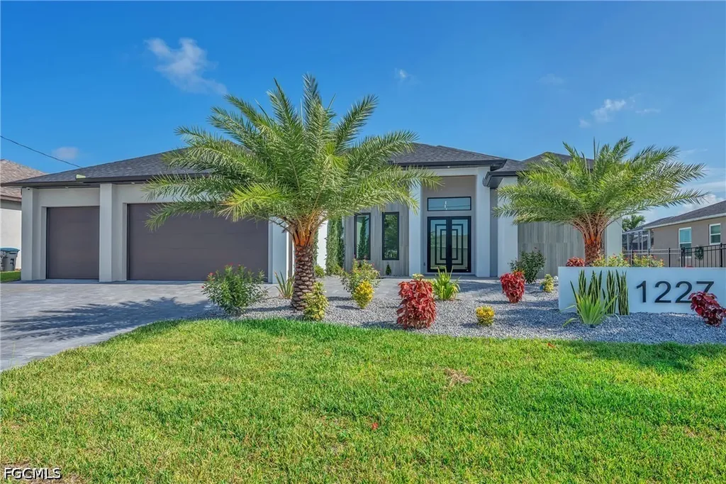 1227 SW 37th Street Cape Coral FL 33914