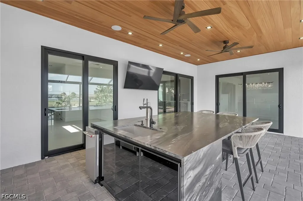 1227 SW 37th Street Cape Coral FL 33914