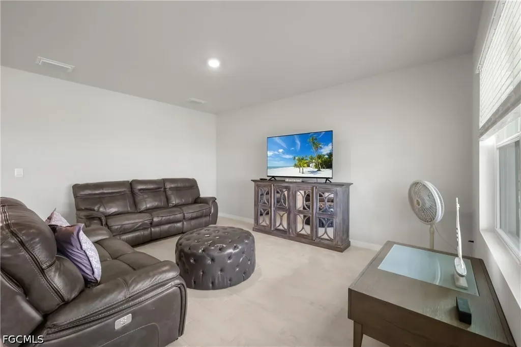 2621 Table Coral Trail North Fort Myers FL 33903