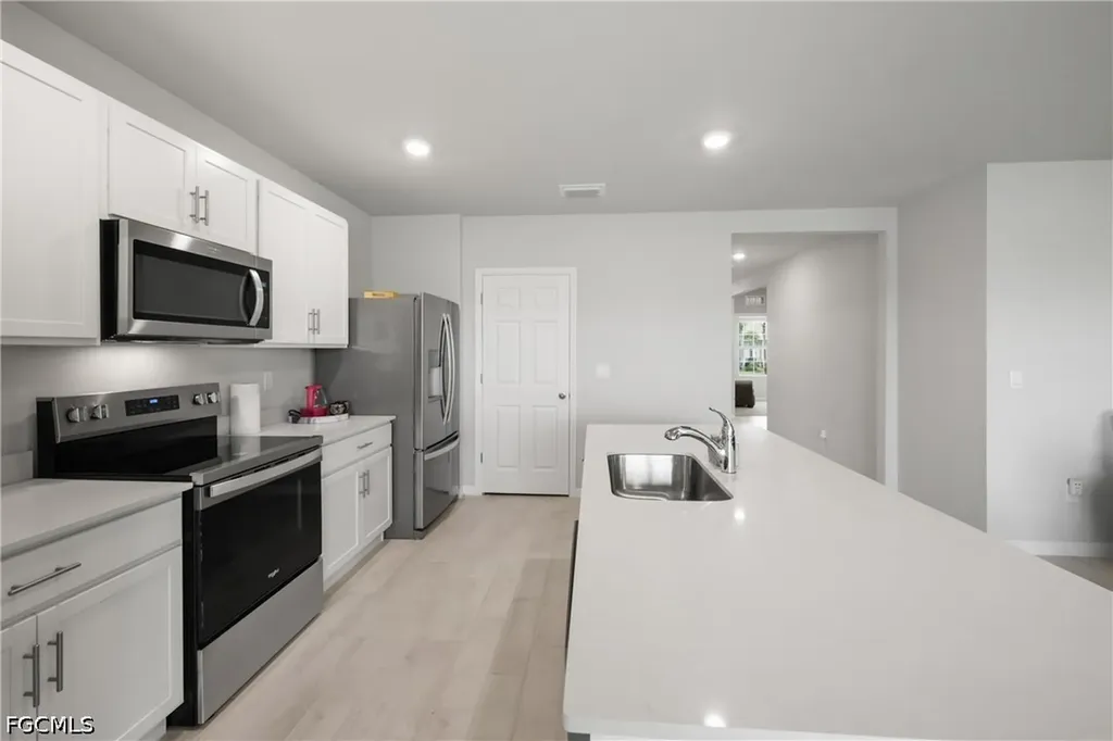 2621 Table Coral Trail North Fort Myers FL 33903