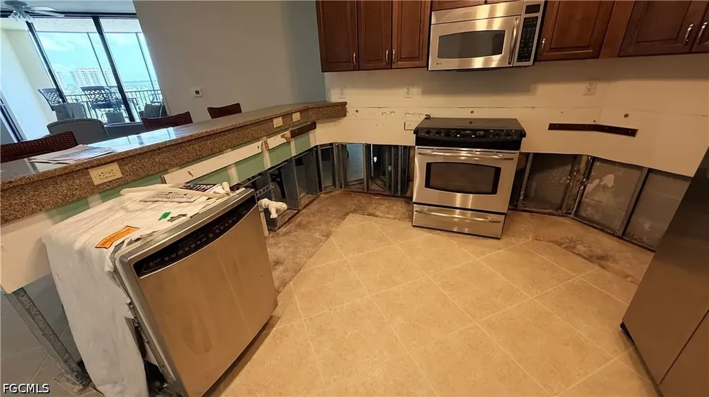 5781 Cape Harbour Drive Cape Coral FL 33914