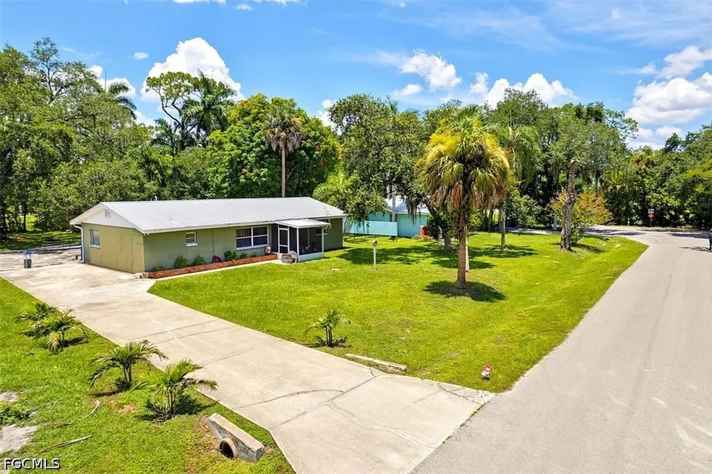 306 Chattanooga Drive Fort Myers FL 33905