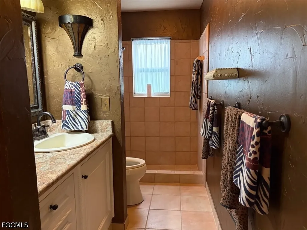 5075 Teak Wood Drive Naples FL 34119