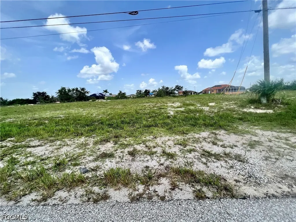 3061 NW 5th Avenue Cape Coral FL 33993