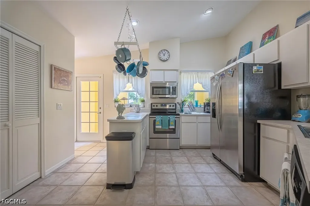 4123 SW 26th Place Cape Coral FL 33914
