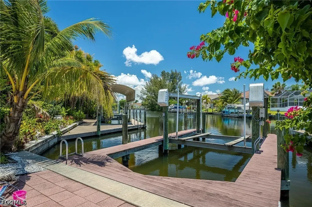 4123 SW 26th Place Cape Coral FL 33914