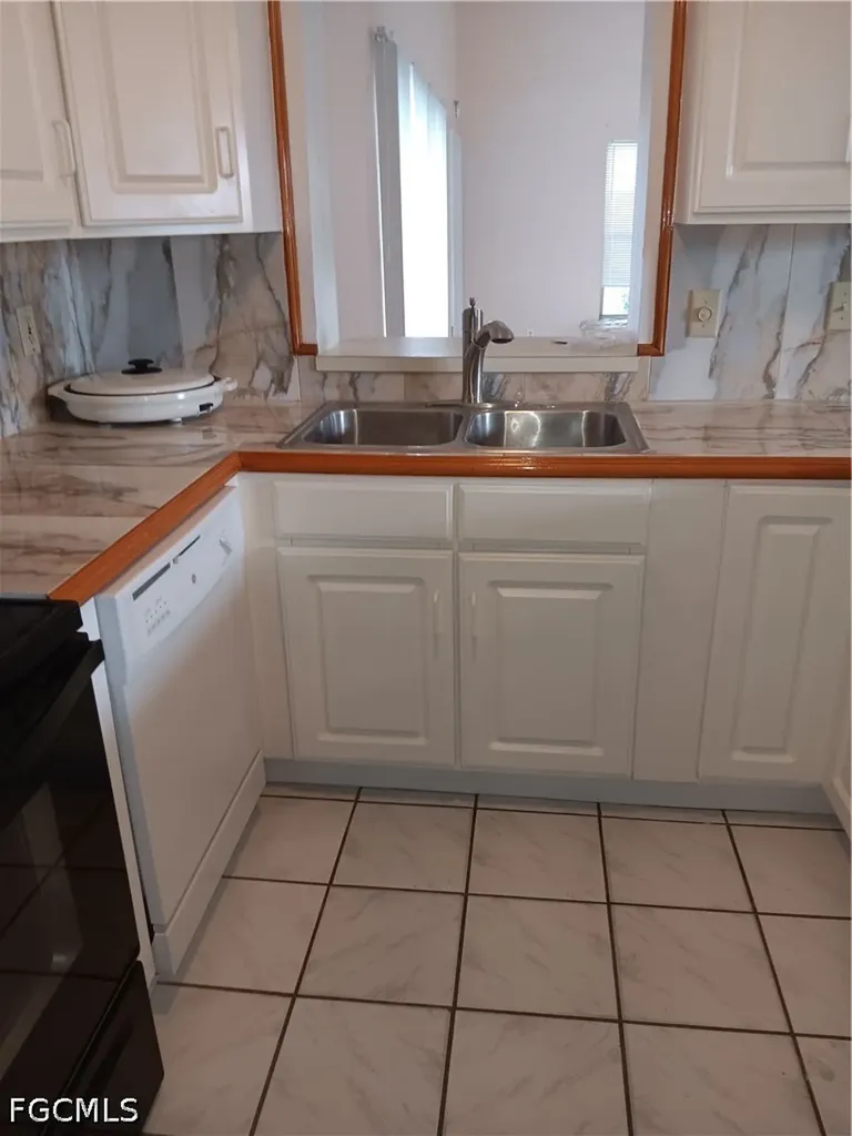 451 Marsh Avenue Fort Myers FL 33905