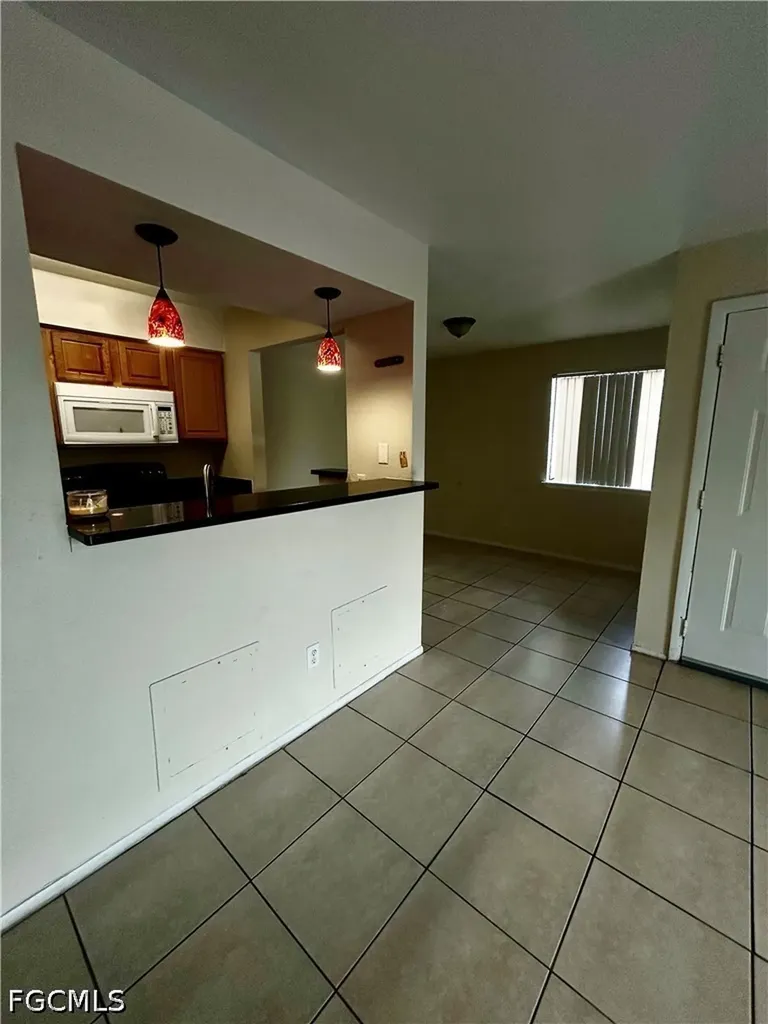 2929 Winkler Avenue Fort Myers FL 33916