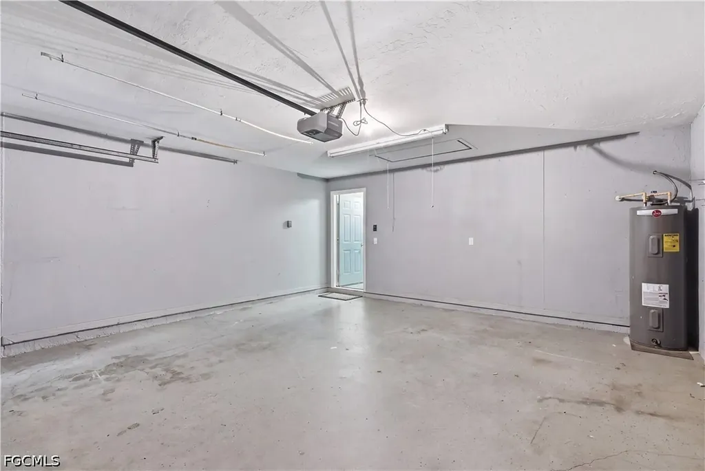 2447 Woodbourne Place Cape Coral FL 33991
