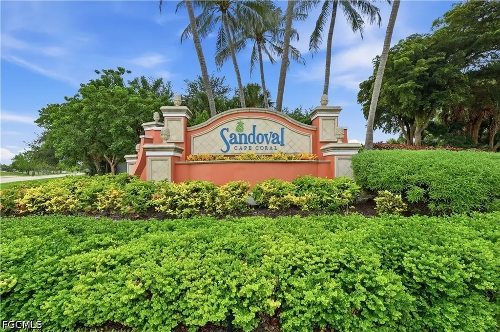 2447 Woodbourne Place Cape Coral FL 33991