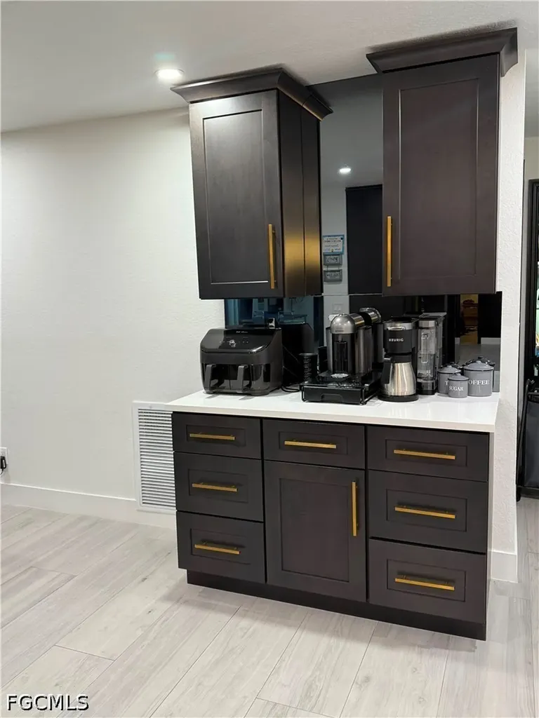 1475 N Larkwood Square Fort Myers FL 33919