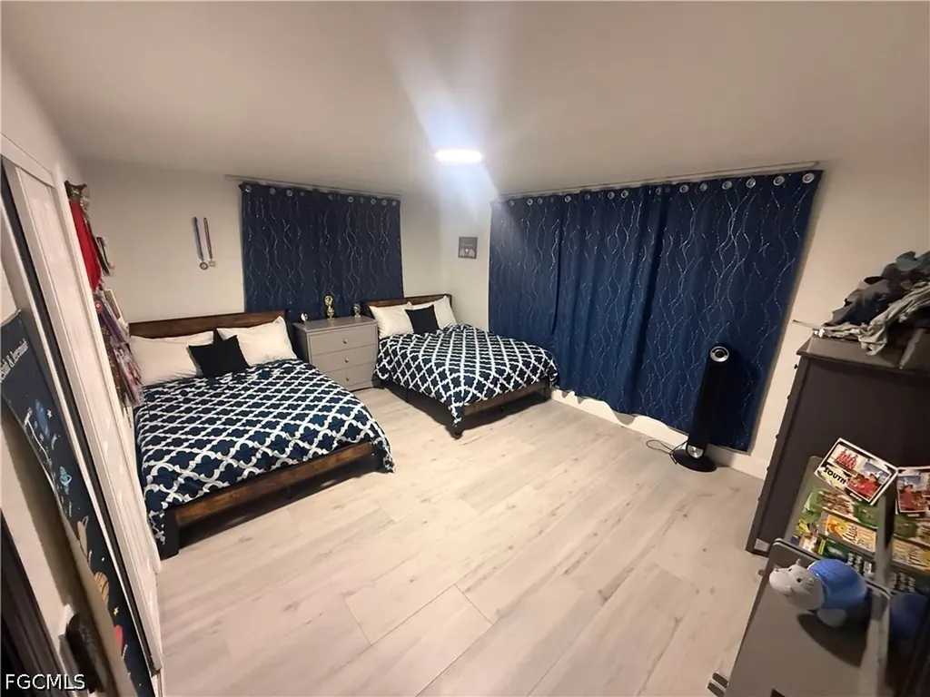 1475 N Larkwood Square Fort Myers FL 33919