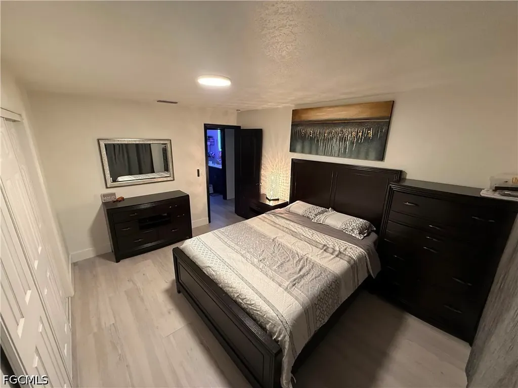 1475 N Larkwood Square Fort Myers FL 33919