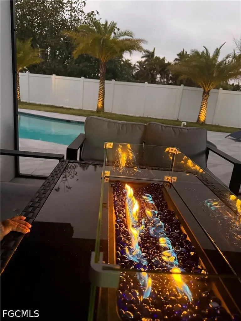 1475 N Larkwood Square Fort Myers FL 33919