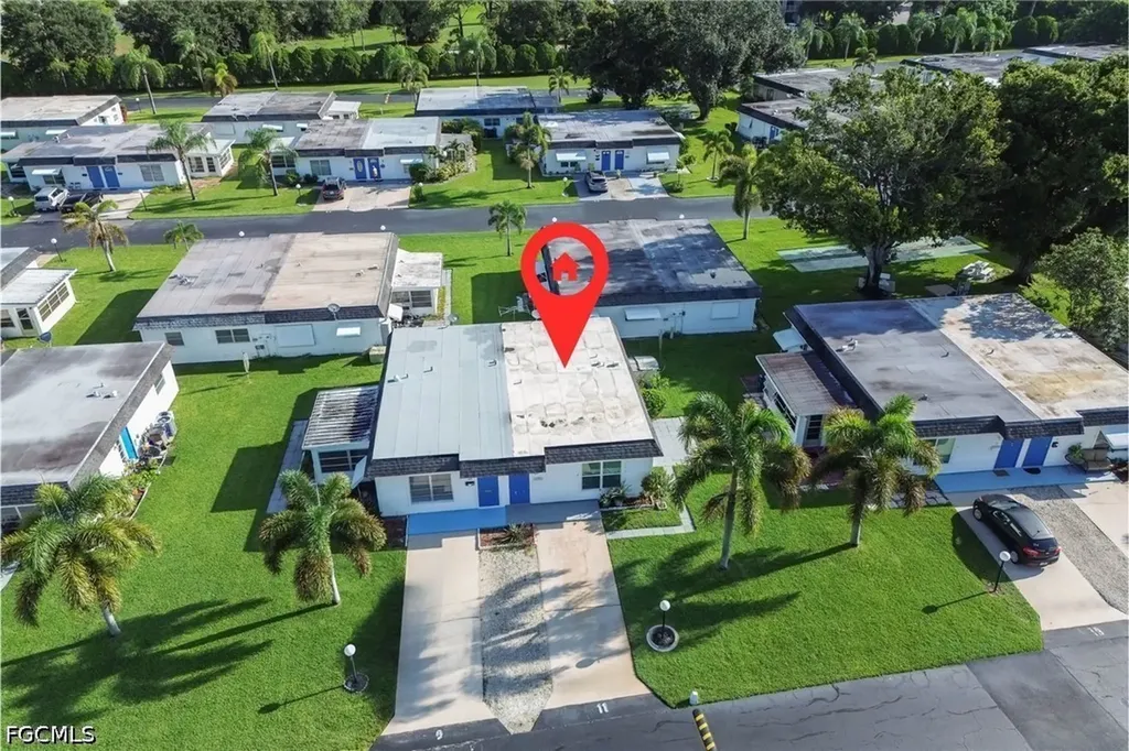 11 Hamlin Court Lehigh Acres FL 33936