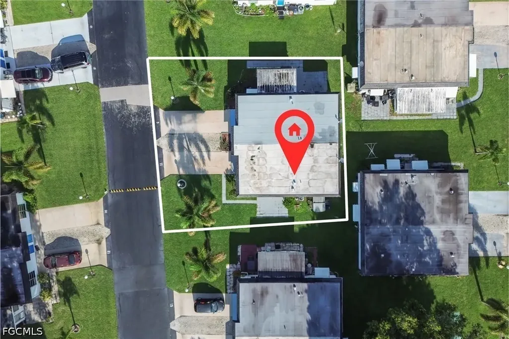 11 Hamlin Court Lehigh Acres FL 33936
