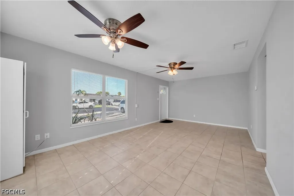 11 Hamlin Court Lehigh Acres FL 33936